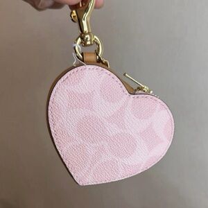 Coach Heart Zip Coin Pouch Keyring Pink Powder